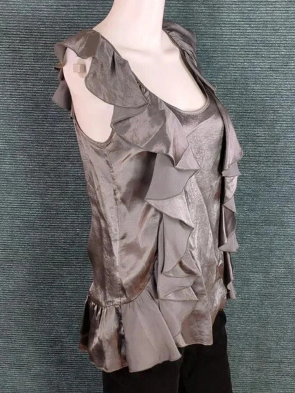 Banana Republic Silver Ruffled Tank Top - Picture 3 of 9